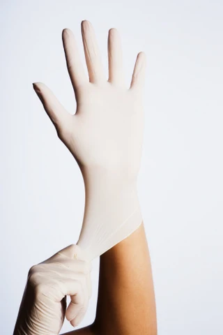 Latex Gloves - (surgical) - Killerstrands Hair Clinic - 1