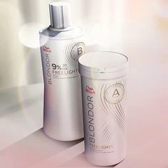 'Free-lights' White lightening Powder by Wella - Killerstrands Hair Clinic - 1